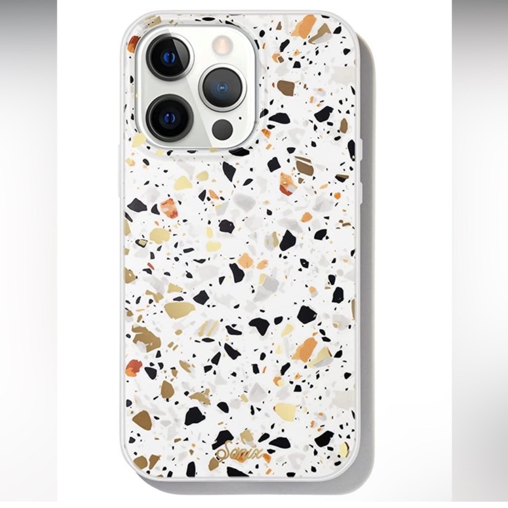 NWT iPhone 13 Pro Sonic Phone Case